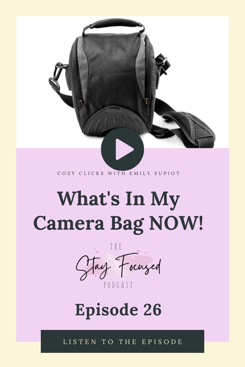 Photography tips for new photographers. What things should you keep in your camera bag. What should be in your camera bag right now. Listen and learn here!