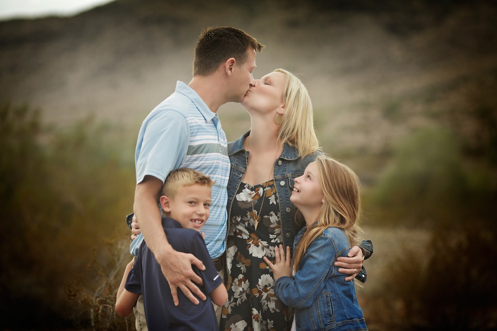 Family of four portrait in Ahwatukee