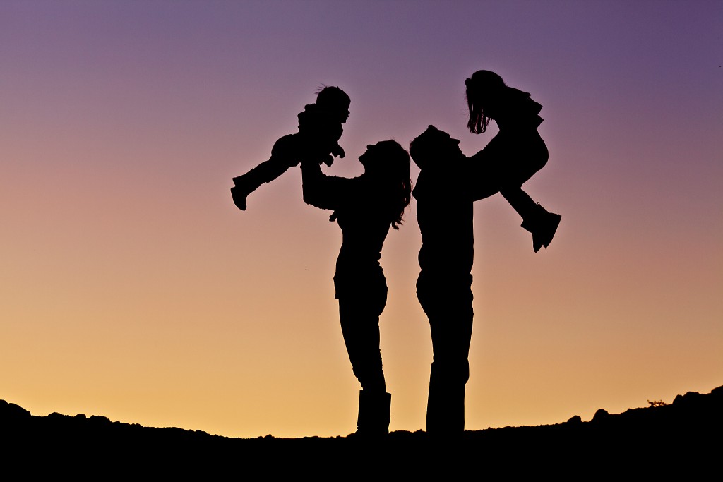 Family silhouette photography in Phoenix , Arizona