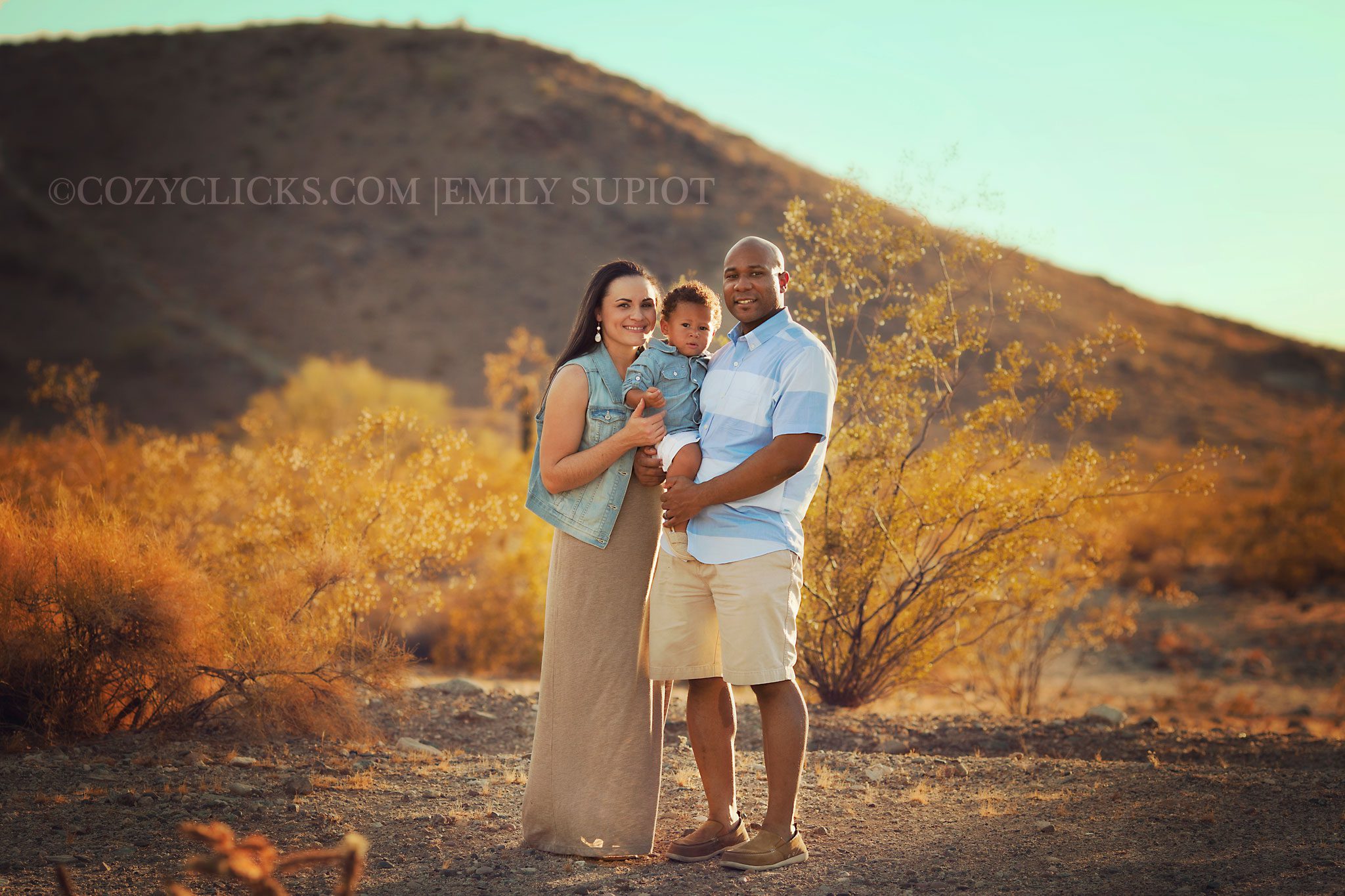 Family and Child Photography at Phoenix South Mountain Park in Arizona