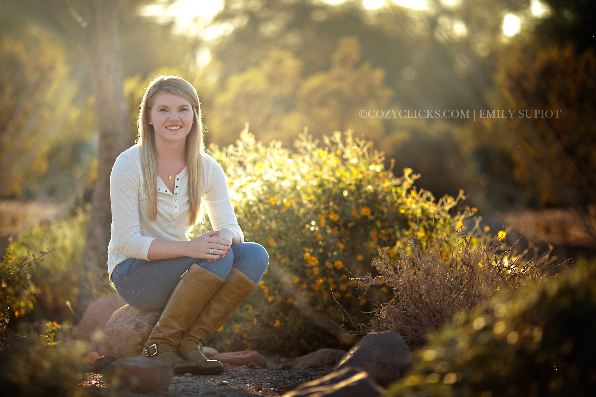 Phoenix family photographer at superstition mountains desert photography