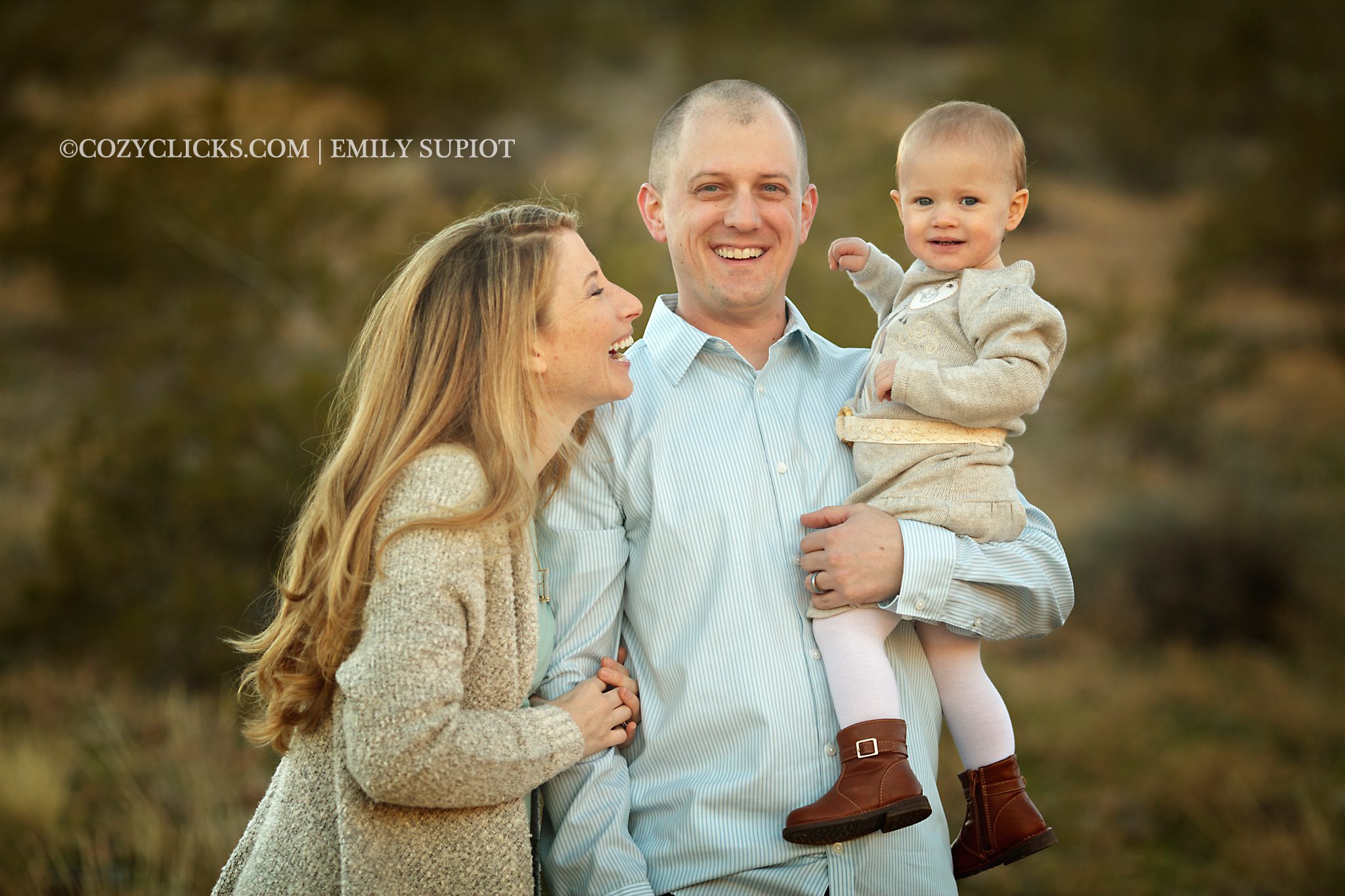 Family and child photographer in Ahwatukee, Phoenix, Scottsdale and surrounding areas