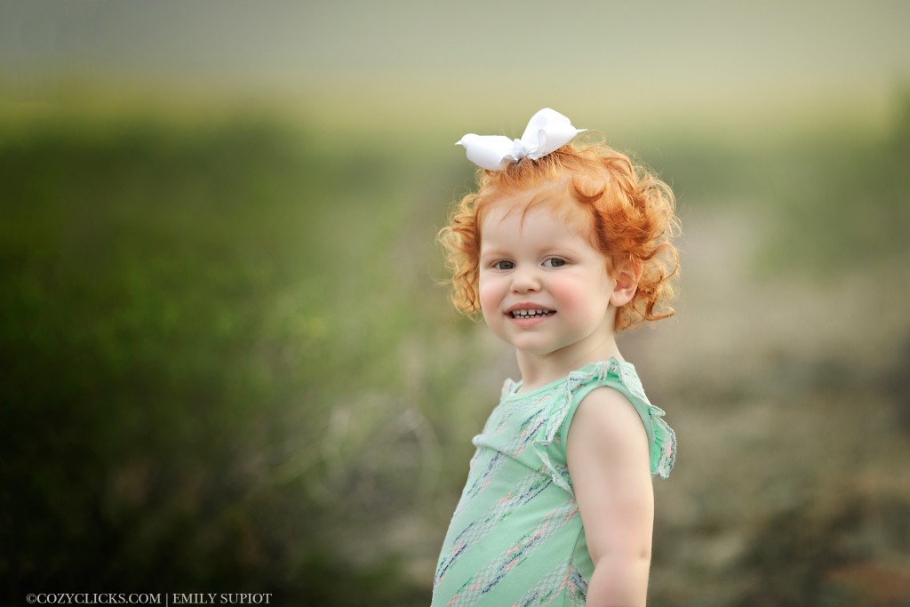 Redhead girl child photographer in Phoenix. AZ 85044