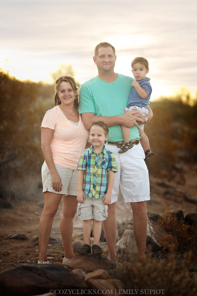 Family photography at Deems Hill Park in Phoenix Arizona 