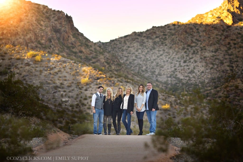 Extended Family photography at Telegraph pass in Ahwatukee