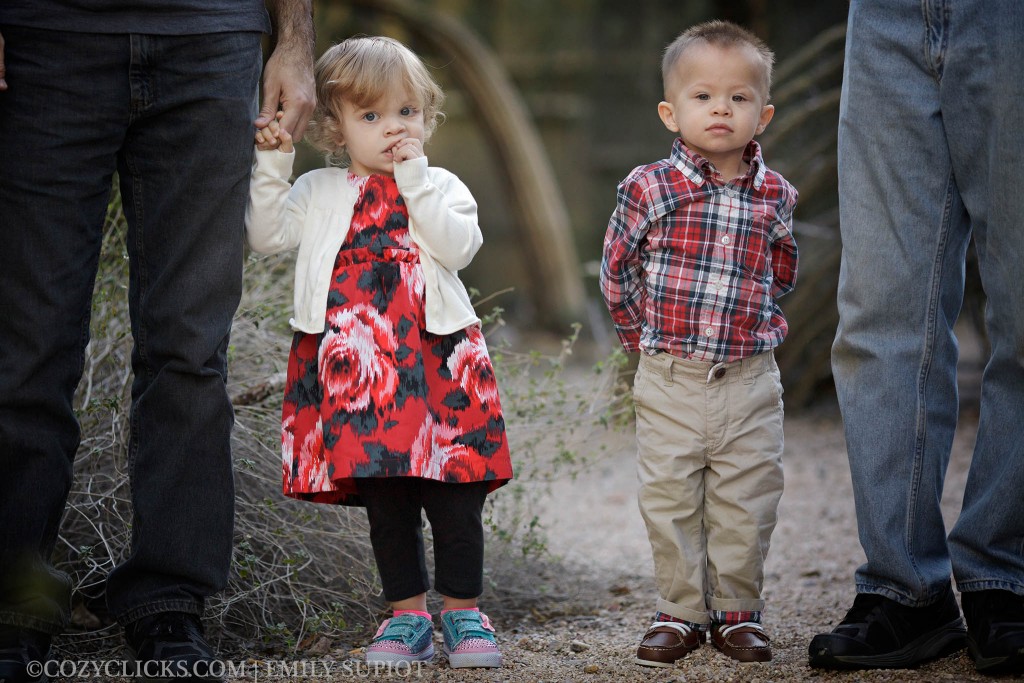 Child sibling pictures taken by Scottsdale Photographer at DC Ranch marketplace