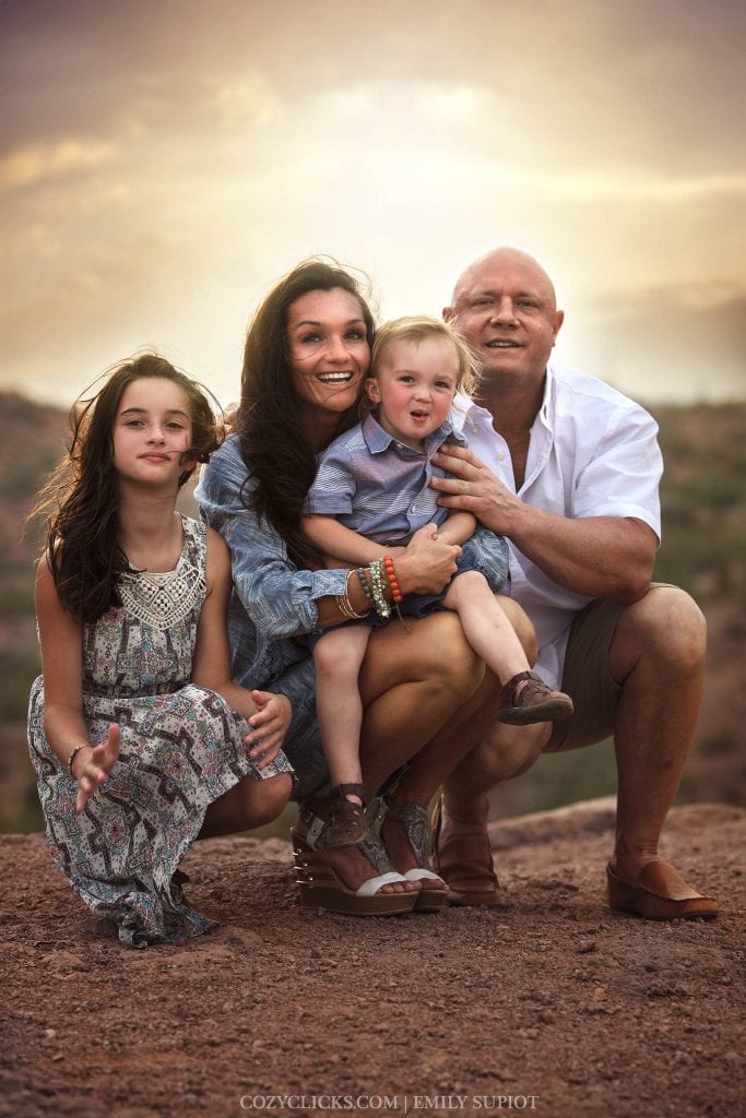 Family photography at the top of the mountain at Papago park near Scottsdale, AZ
