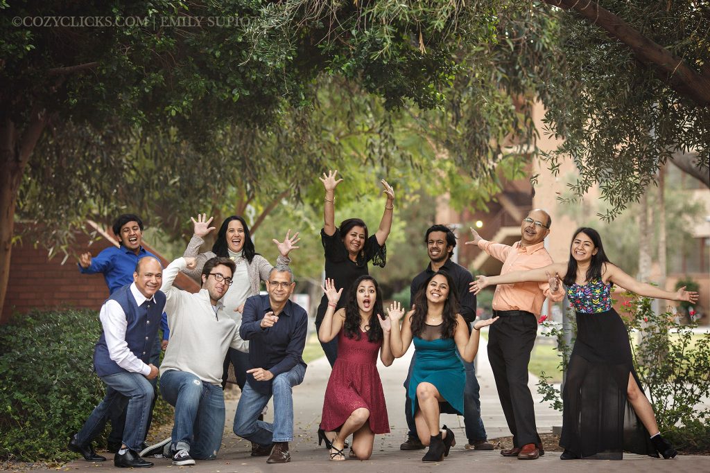 How to Pose large families for portraits
