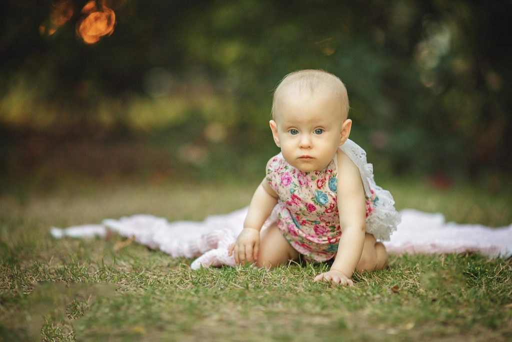 One year old children's portraits taken outdoors in natural light in Glendale.
