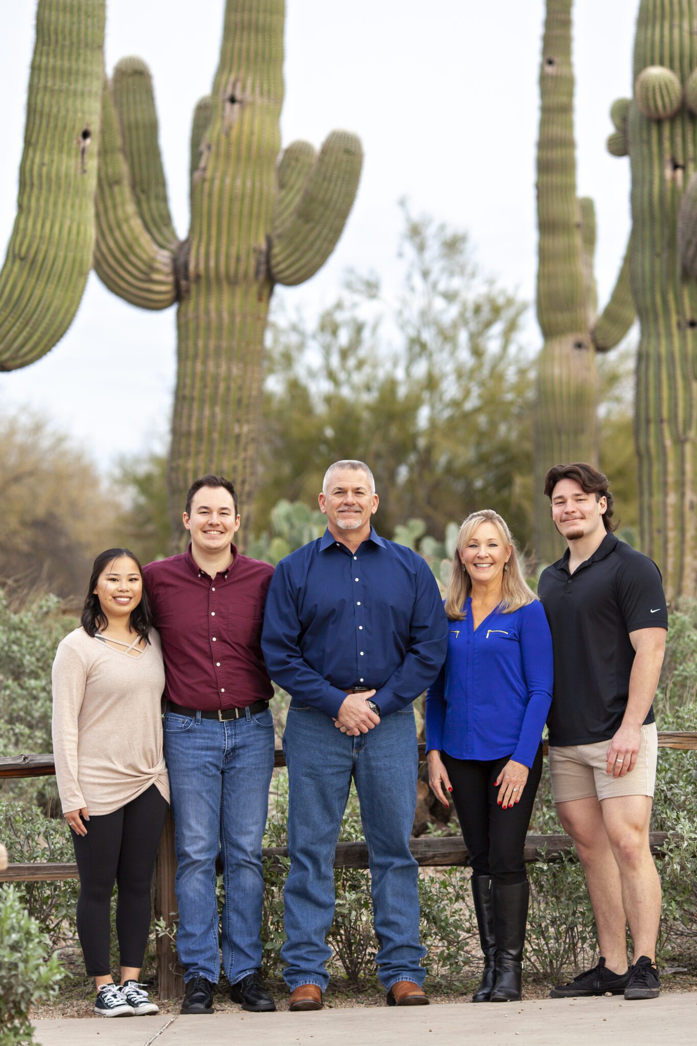 The best extended family photographer in Phoenix